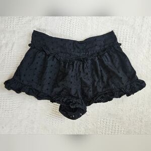 UO Kimchi Blue Emily Eyelet Black Ruffle Cotton Shorts Size Small